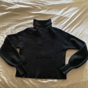 Black Balloon Sleeves Turtleneck Sweater